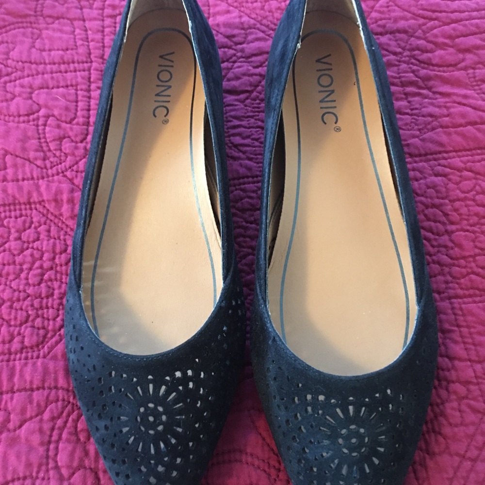 Vionic Carmela Perforated Pointed Toe Black Flats